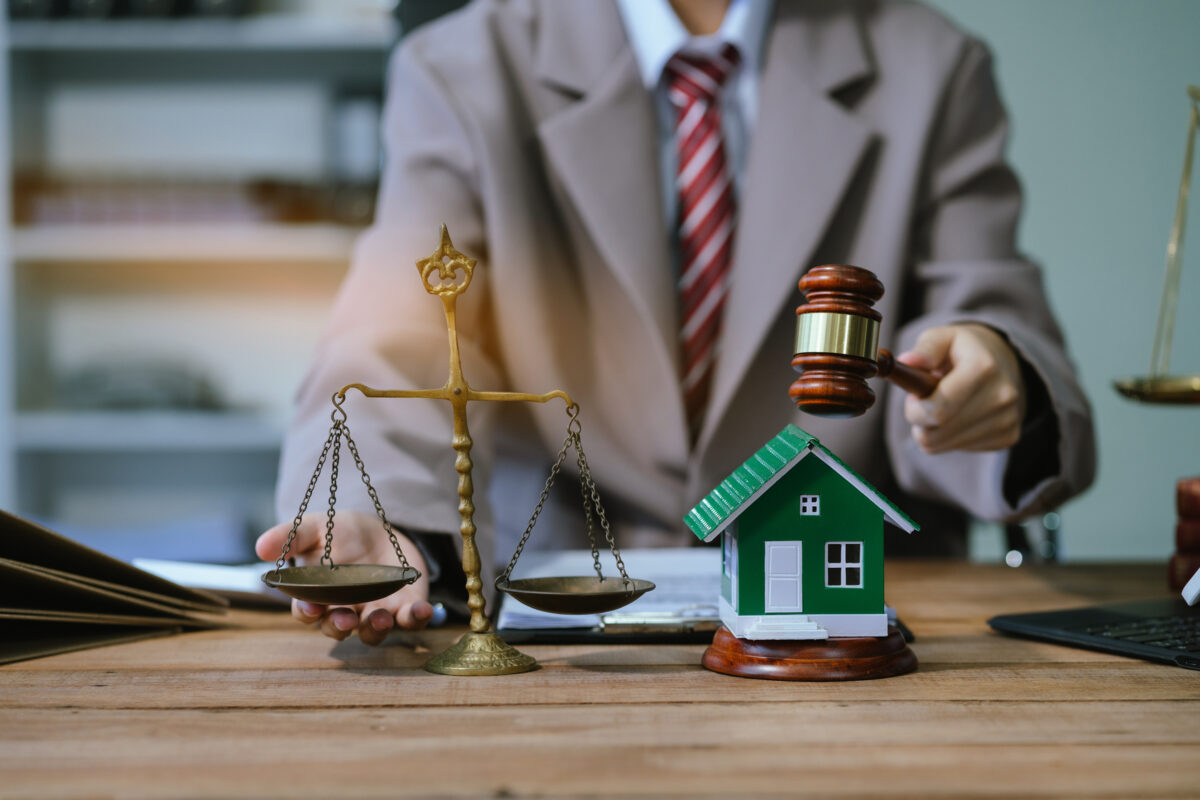 Diritto Immobiliare a Milano: Tutela per Proprietari e Acquirenti